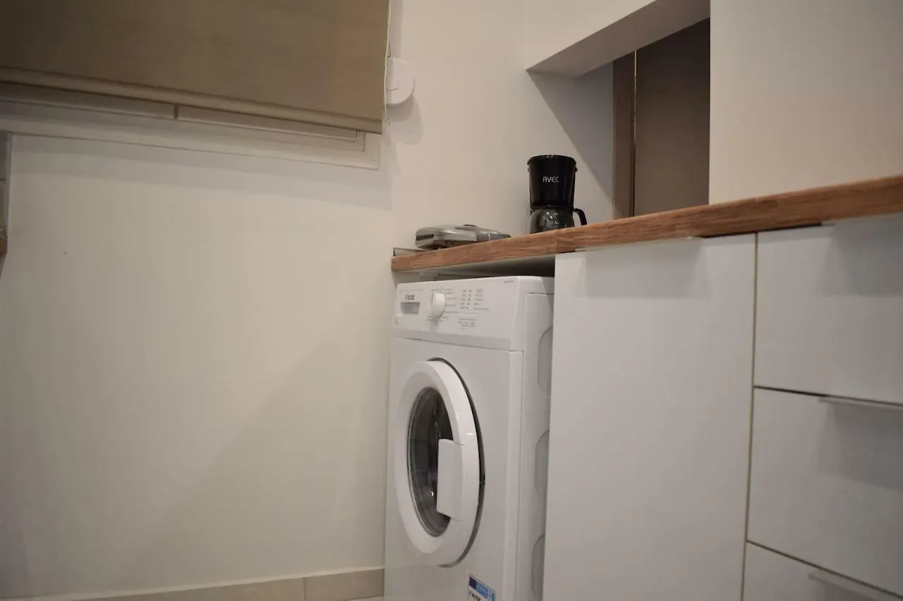 Central Luxury Apartment In سالونيك 0*,  اليونان